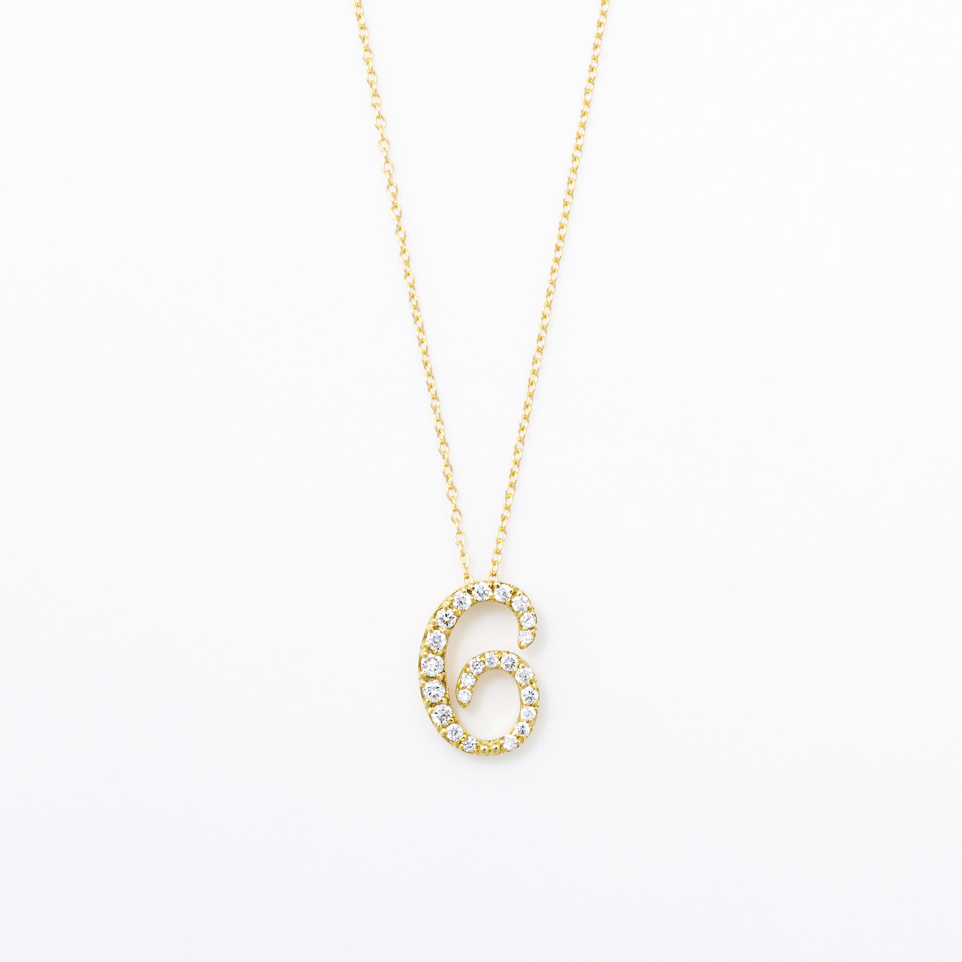 ナンバーネックレスを取り扱う ラボグロウンダイヤモンド専門店September５の数字の６のイエローゴールドネックレスの数字ネックレス